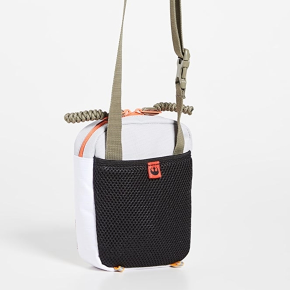 Herschel Supply Co. x Star Wars Cruz Crossbody Bag - Picture 2 of 5